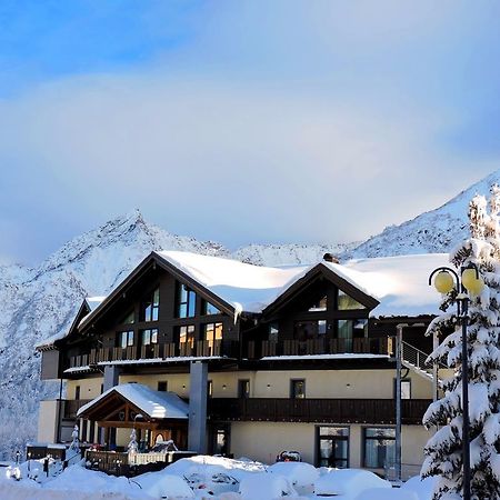 Hotel Adamello Passo del Tonale Exterior photo