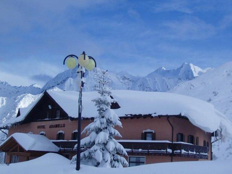 Hotel Adamello Passo del Tonale Exterior photo