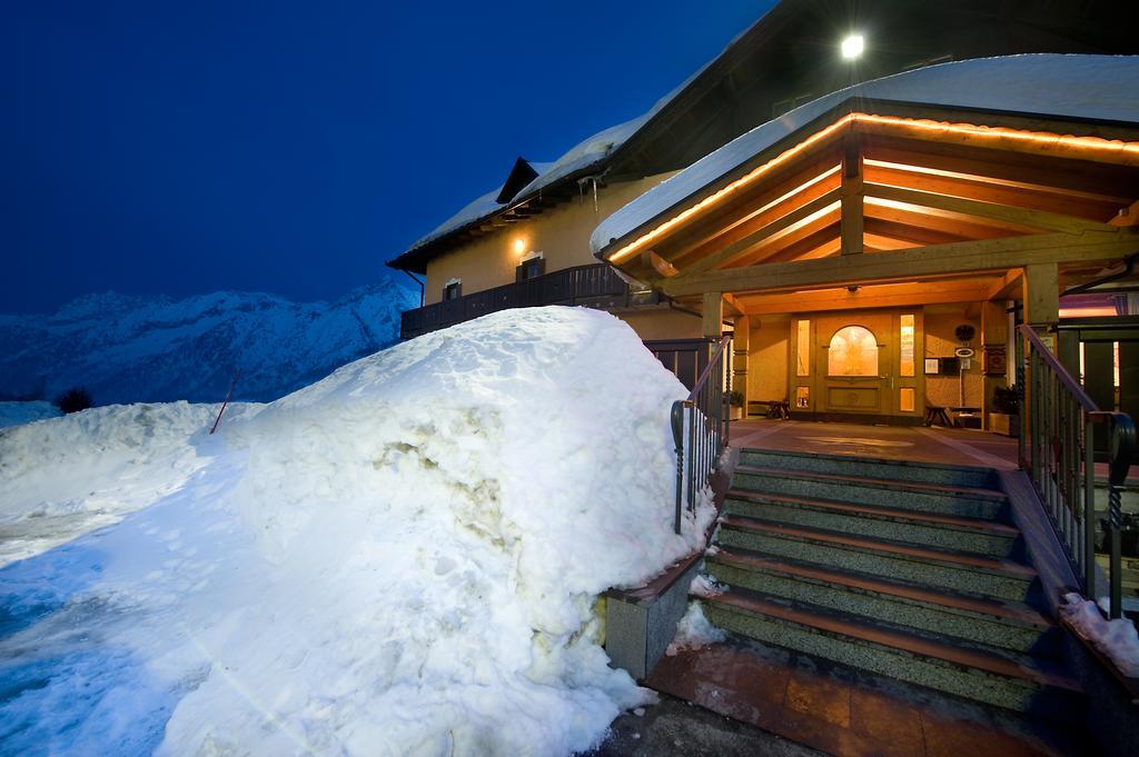 Hotel Adamello Passo del Tonale Exterior photo