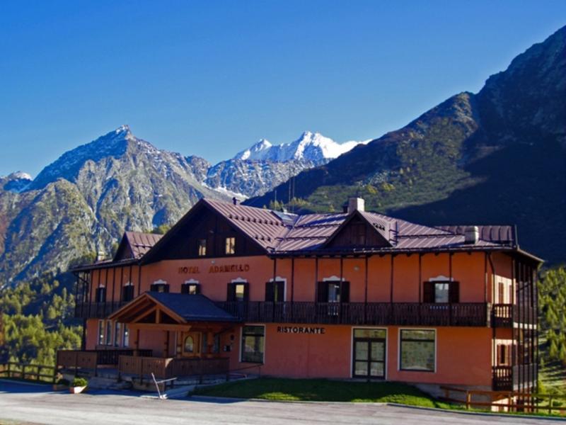 Hotel Adamello Passo del Tonale Exterior photo